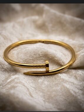 Nail Bangle Bracelet Gold Tone